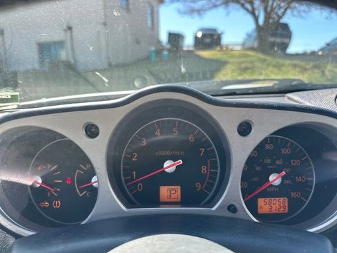 Used 2008 Nissan 350Z Touring image 17