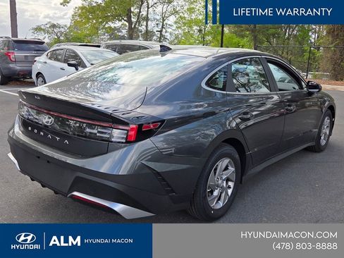 New 2026 Hyundai Sonata SE FWD image 6