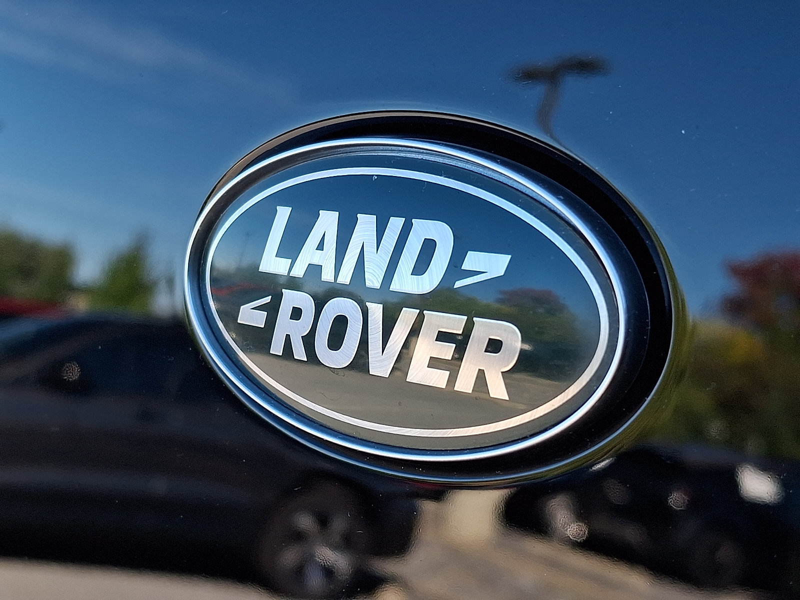 Used 2023 Land Rover Defender 130 X-Dynamic SE AWD/4WD image 27