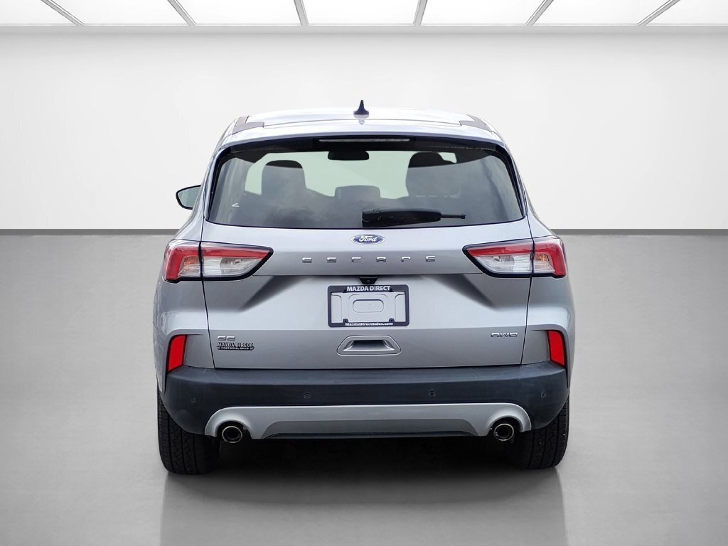 Used 2022 Ford Escape SE w/ Cold Weather Package AWD/4WD image 4