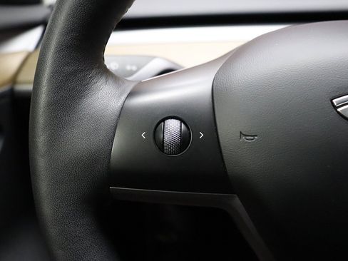 Used 2023 Tesla Model 3 Standard Range RWD image 40