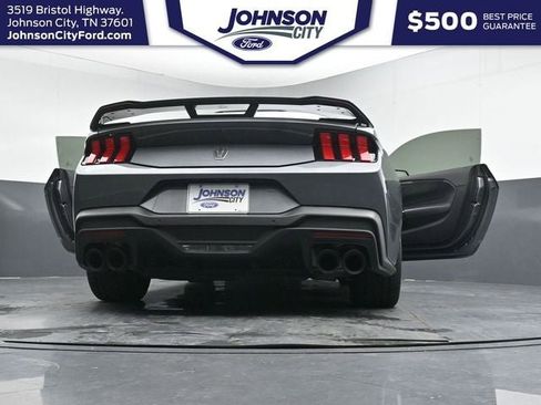 Used 2024 Ford Mustang Dark Horse RWD image 40