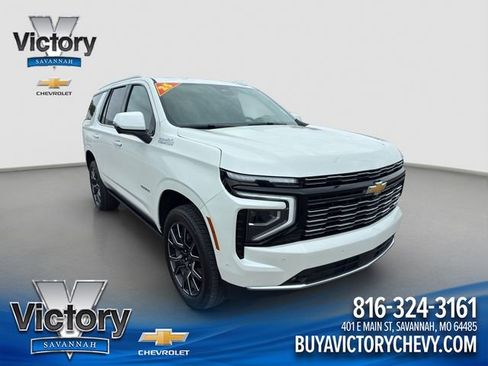 Used 2025 Chevrolet Tahoe High Country AWD/4WD image 1