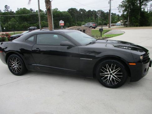 Used 2010 Chevrolet Camaro LS RWD image 9