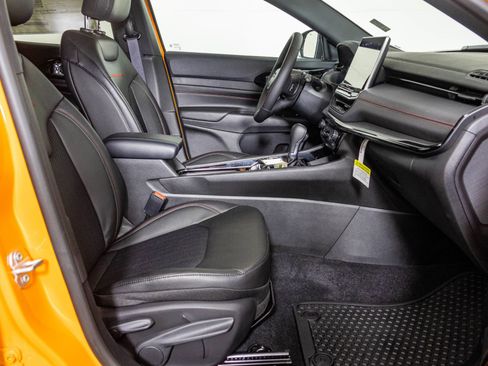 New 2026 Jeep Compass Trailhawk image 42