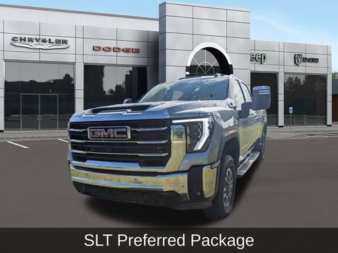 Used 2025 GMC Sierra 2500 SLT w/ SLT Premium Package image 8