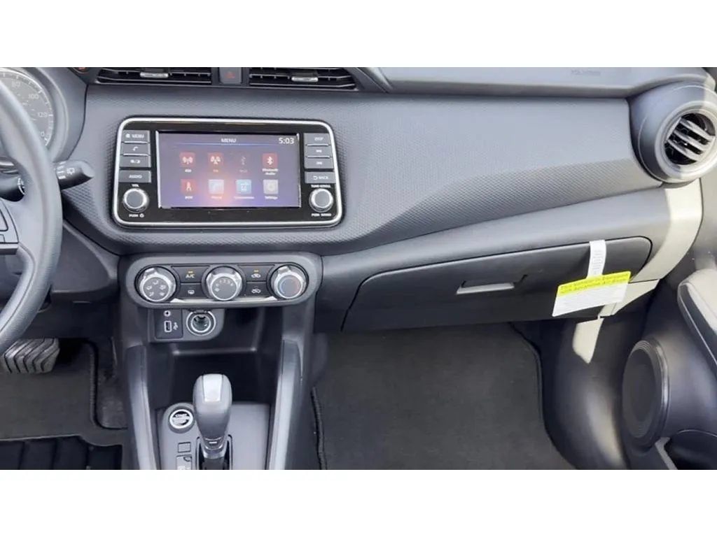 Used 2025 Nissan Kicks Play S FWD image 17