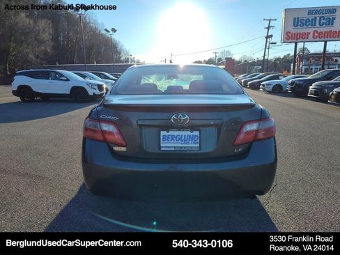 Used 2008 Toyota Camry LE image 5