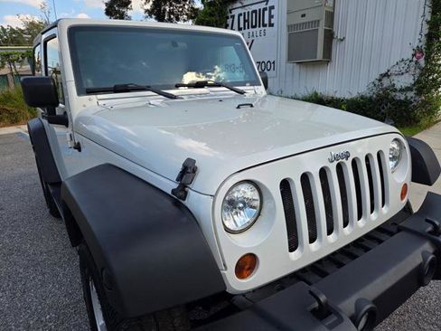 Used 2009 Jeep Wrangler X image 2
