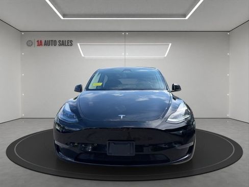 Used 2023 Tesla Model Y Long Range AWD/4WD image 8