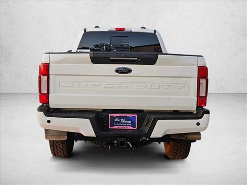 Certified 2022 Ford F250 Lariat w/ Tremor Off-Road Package AWD/4WD image 6