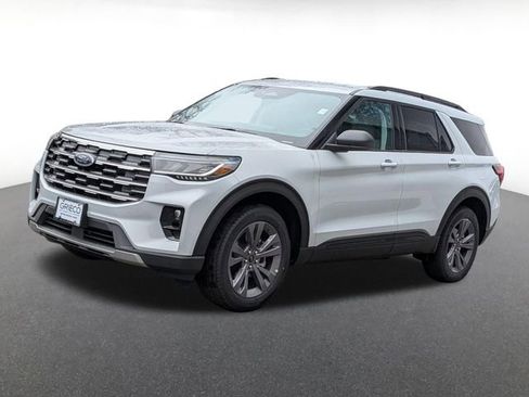 New 2026 Ford Explorer Active image 7
