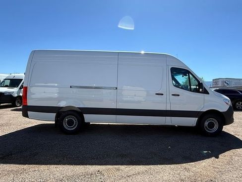 New 2026 Mercedes-Benz Sprinter 2500 image 9