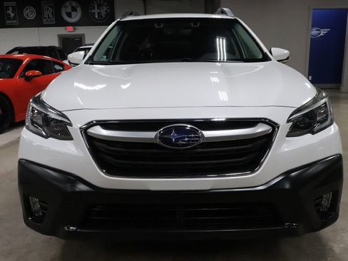 Used 2020 Subaru Outback Premium image 8