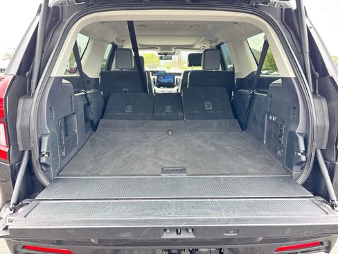 Used 2025 Ford Expedition Max Active AWD/4WD image 23
