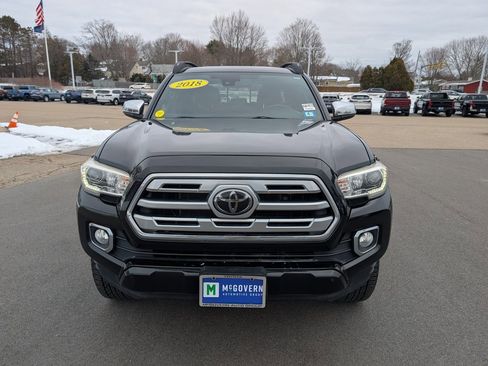 Used 2018 Toyota Tacoma Limited image 8