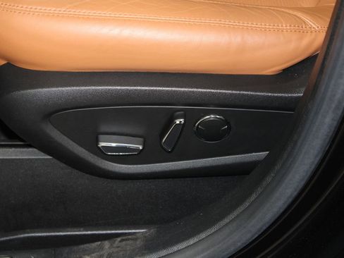 Used 2023 Lincoln Nautilus Black Label w/ Cargo Utility Package image 22