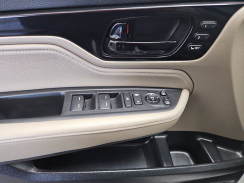 Used 2023 Honda Odyssey Elite image 15