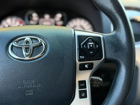 Used 2018 Toyota Tundra SR5 w/ SR5 Upgrade Package AWD/4WD image 20