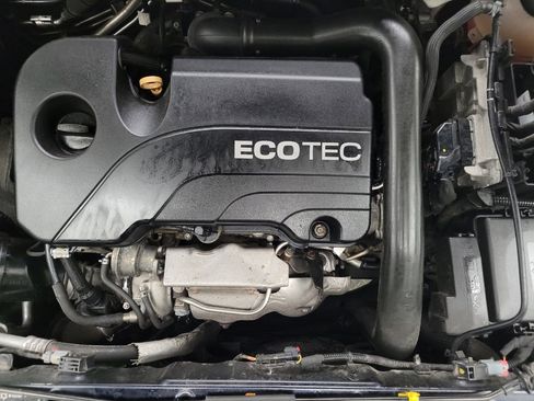 Used 2020 Chevrolet Equinox LS w/ LPO, Floor Liner Package image 30