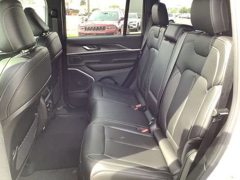 New 2026 Jeep Grand Cherokee Limited w/ Limited Altitude Package image 26