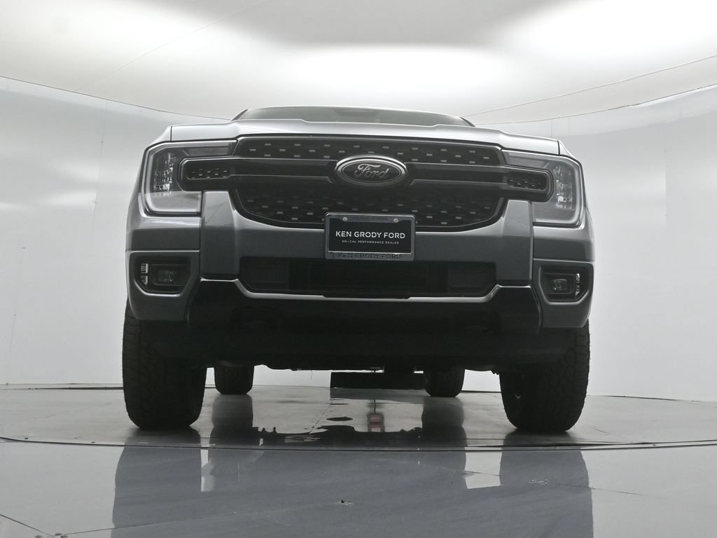 New 2026 Ford Ranger XLT w/ Black Appearance Package AWD/4WD image 40