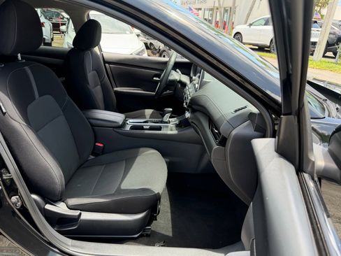 Used 2024 Nissan Sentra SV w/ All-Weather Package FWD image 21