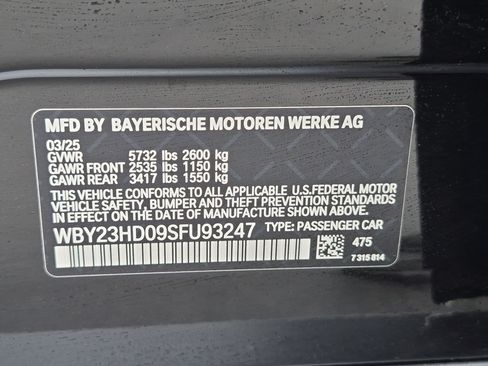 Used 2025 BMW i4 eDrive40 w/ Parking Assistance Package RWD image 32