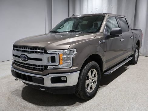 Used 2019 Ford F150 XLT w/ Equipment Group 302A Luxury image 8