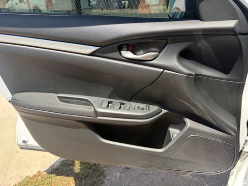 Used 2020 Honda Civic LX image 18