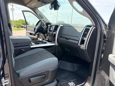 Used 2018 RAM 1500 Big Horn AWD/4WD image 31