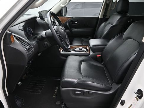 Used 2024 Nissan Armada SL w/ Captain's Chairs Package RWD image 16