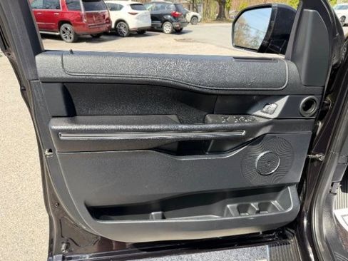 Used 2020 Ford Expedition XLT w/ Equipment Group 202A image 15