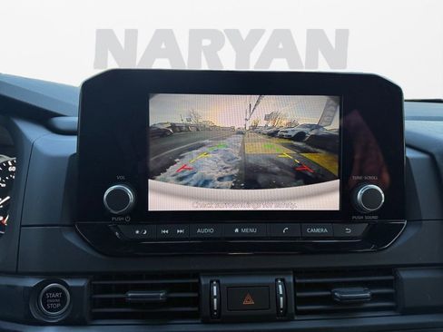 Used 2024 Nissan Pathfinder S image 22