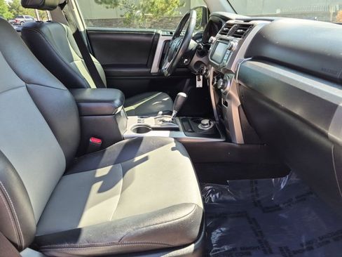 Used 2014 Toyota 4Runner SR5 Premium AWD/4WD image 21