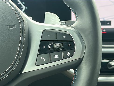 Certified 2024 BMW X7 M60i w/ Executive Package image 28