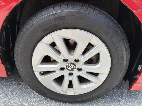 Used 2016 Toyota Prius Two FWD image 18