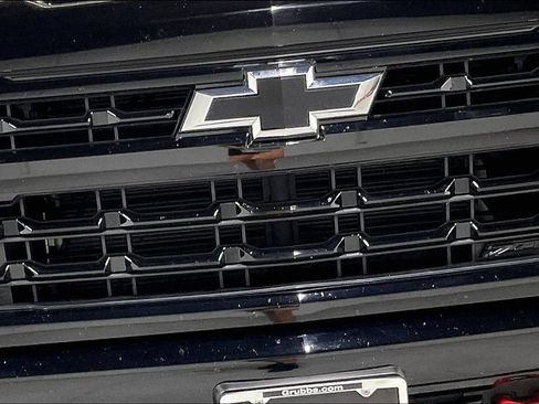 Used 2023 Chevrolet Silverado 1500 LT Trail Boss w/ LPO, Dark Essentials Package AWD/4WD image 35