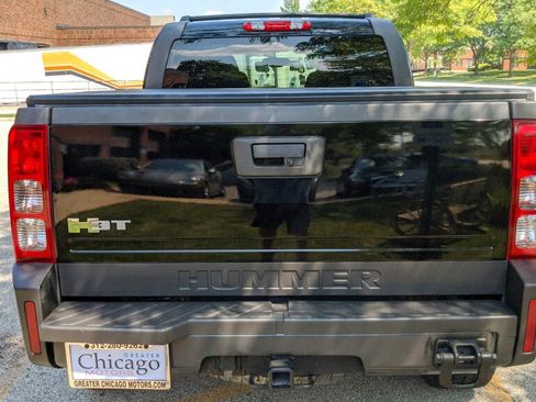 Used 2010 HUMMER H3T image 8