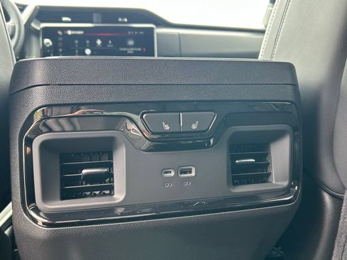 New 2026 GMC Sierra 2500 AT4X AWD/4WD image 40