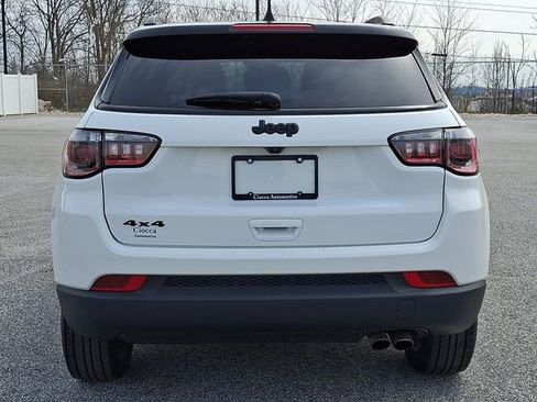 Used 2022 Jeep Compass Latitude w/ Convenience Group AWD/4WD image 8