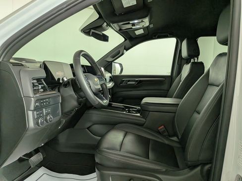 Certified 2025 Chevrolet Tahoe LT AWD/4WD image 18