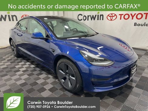 Used 2022 Tesla Model 3 Long Range image 1