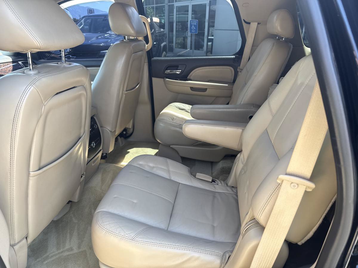 Used 2007 GMC Yukon Denali AWD/4WD image 13