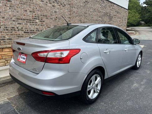 Used 2013 Ford Focus SE FWD image 5