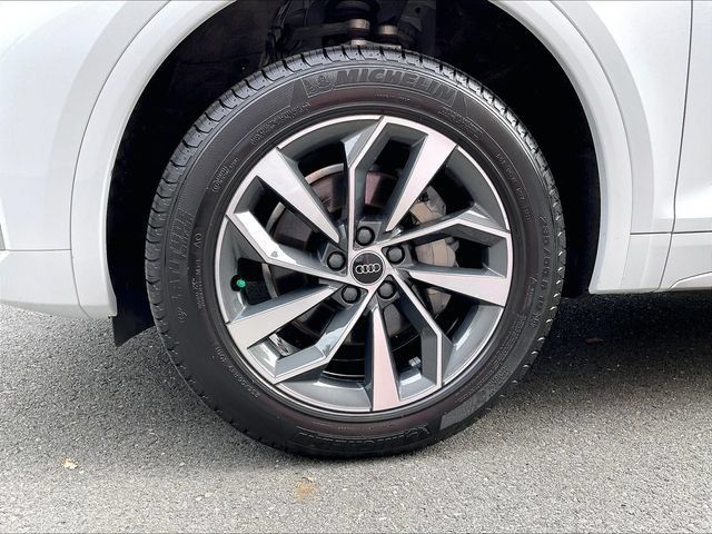 Used 2023 Audi Q5 2.0T Premium Plus w/ Premium Plus Package AWD/4WD image 9