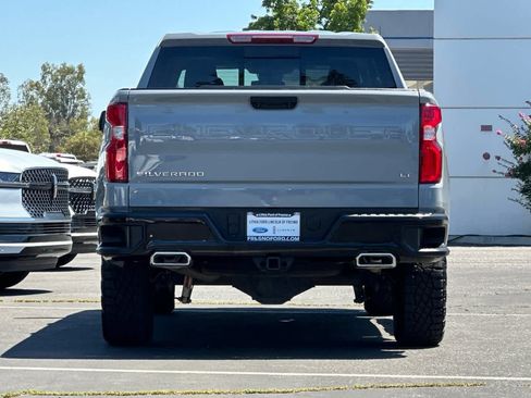Used 2024 Chevrolet Silverado 1500 LT Trail Boss w/ LT Trail Boss Premium Package AWD/4WD image 8
