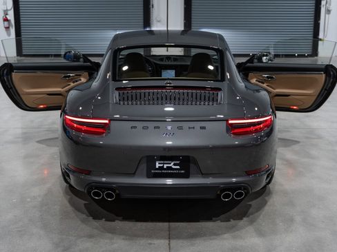 Used 2018 Porsche 911 Carrera RWD image 36