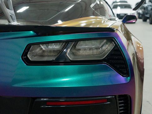 Used 2015 Chevrolet Corvette Z06 w/ 3LZ Preferred Equipment Group image 10