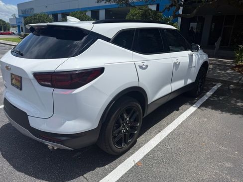 Certified 2024 Chevrolet Blazer LT FWD image 3